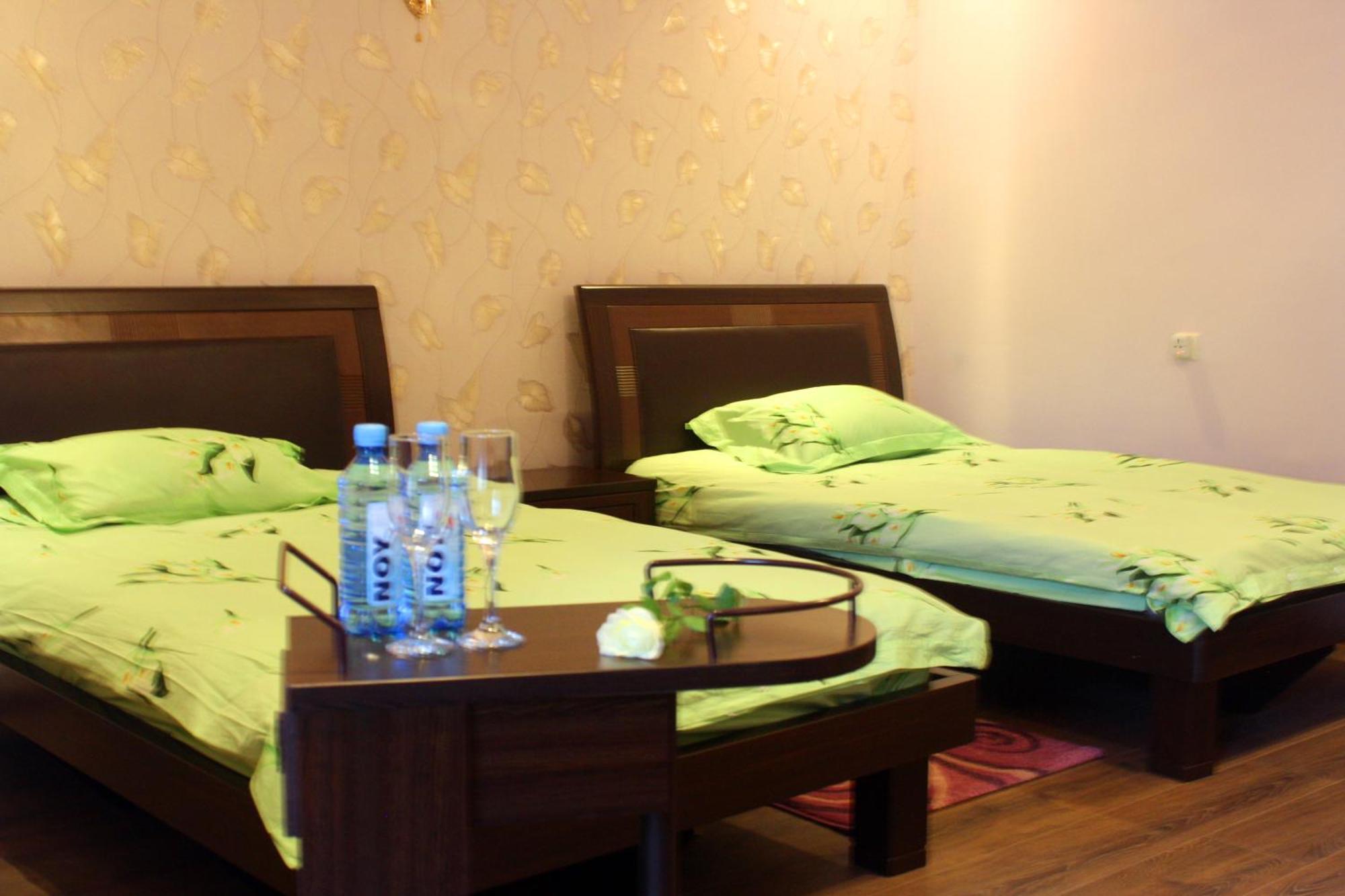 Christy Hotel Goris Zimmer foto