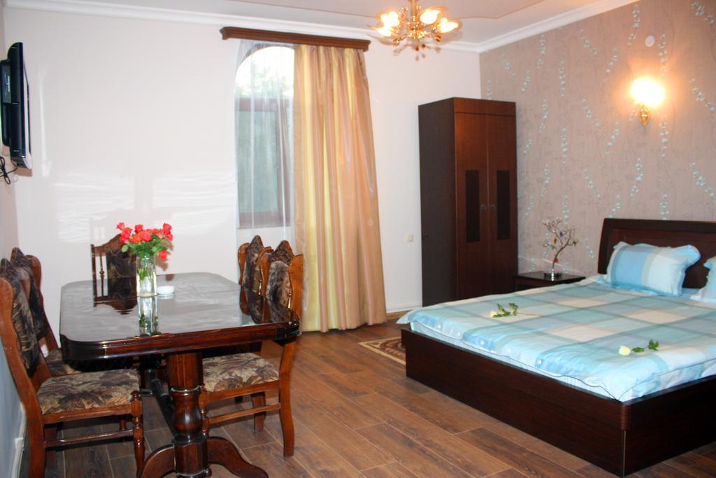Christy Hotel Goris Zimmer foto